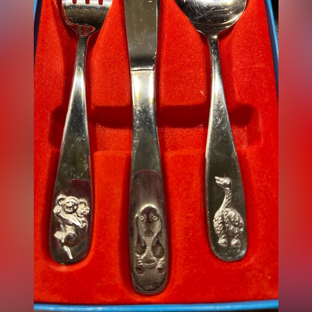 Animal print Rostfrei stainless steel children’s silverware set. Vintage in Box.